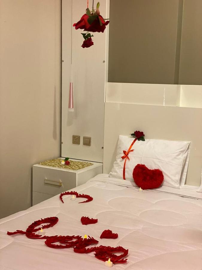 Marina Hotel Сухар Екстериор снимка